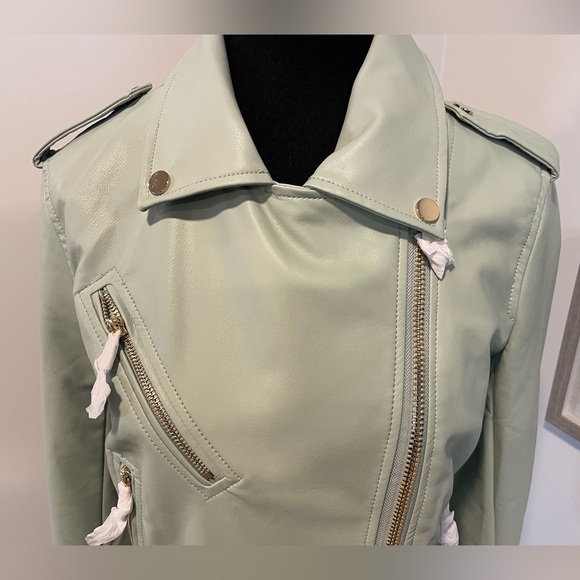 Dex Pale Sage Green Vegan Leather Moto Jacket With Gold Hardware NWT! - Picture 6 of 13